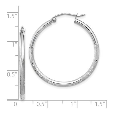 10K White Gold 30mm Diamond-Cut Round Hoop Earrings – view 5