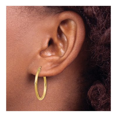 10K Yellow Gold 25mm Diamond-Cut Round Tube Hoop Earrings – view 4