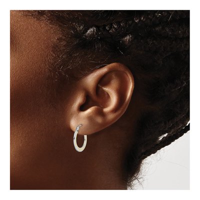 10K White Gold Diamond-Cut Hoop Earrings – view 4