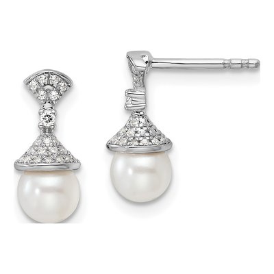 14K White Gold 1/8 ct tw Round Freshwater Cultured Pearl & Diamond Stud Earrings
