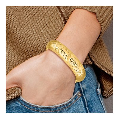 14K Yellow Gold Florentine Hinged Bangle Bracelet – view 5