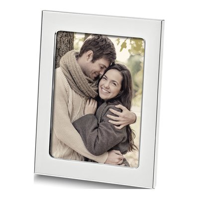 Silver-Plated Engravable 5x7 Photo Frame
