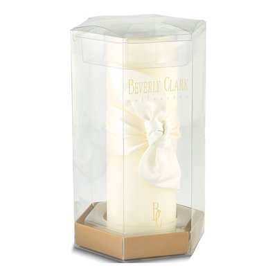 Ivory Love Knot Pillar Candle – view 3