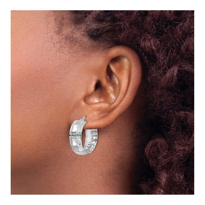 14K White Gold 24mm Textured Oval Hoop Earrings – view 4