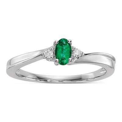 Sterling Silver Emerald & Diamond May Birthstone Ring