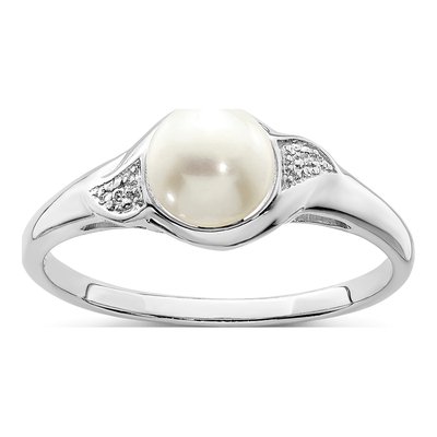 Sterling Silver Freshwater Cultured Pearl & Diamond Ring
