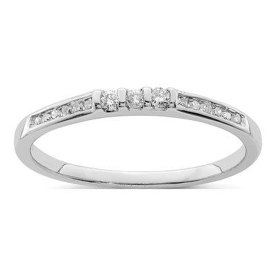 Sterling Silver 1/8 ct tw Diamond Ring