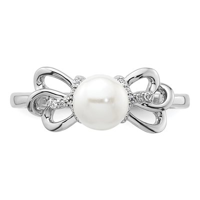 14K White Gold 1/20 ct tw Freshwater Cultured Pearl & Diamond Fashion Ring – view 4