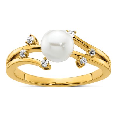 14K Yellow Gold 1/10 ct tw Freshwater Cultured Pearl & Diamond Ring