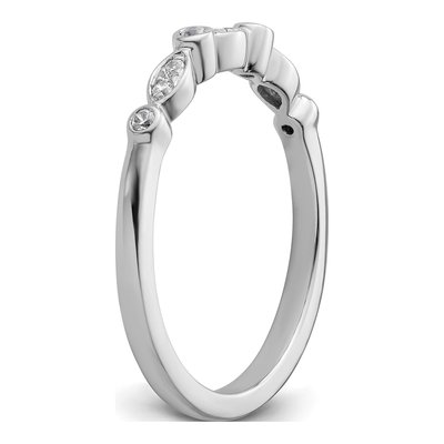 14K White Gold 1/10 ct tw Diamond Wedding Band – view 7