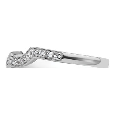14K White Gold 1/5 ct tw Diamond Contoured Wedding Band – view 4