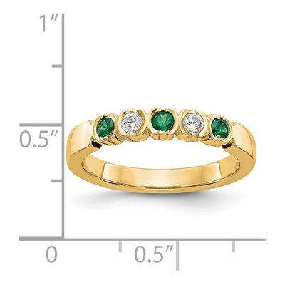 14K Yellow Gold 1/10 ct tw Emerald & Diamond Wedding Band – view 3
