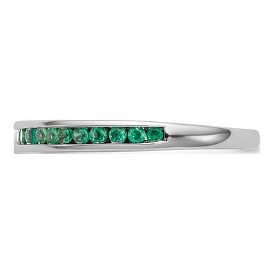 14K White Gold Emerald Channel Wedding Band – view 3