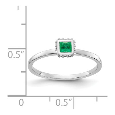 14K White Gold 1/20 ct tw Emerald & Diamond Halo Ring – view 3