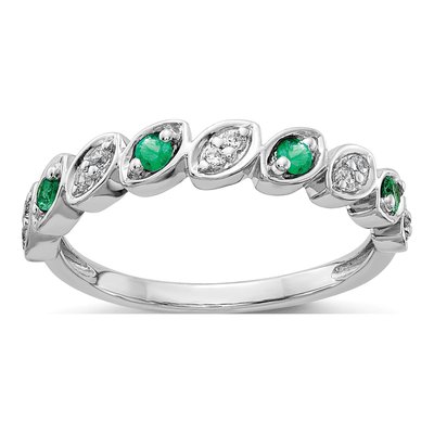 14K White Gold 1/10 ct tw Emerald & Diamond Fancy Ring