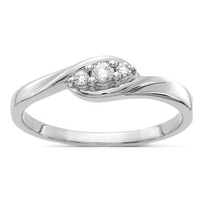 10K White Gold 1/10 ct tw Diamond 3-Stone Ring
