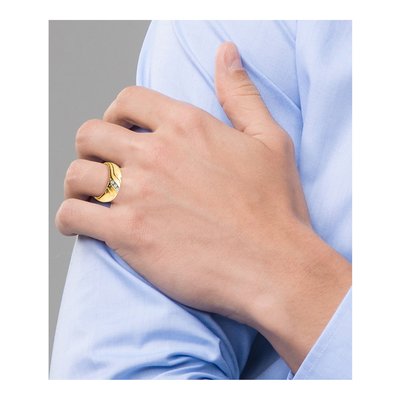Men's 14K Yellow Gold 1/6 ct tw Diamond 3-Stone Ring – view 8