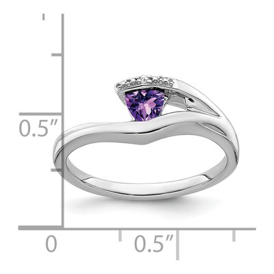10K White Gold Amethyst & Diamond Trillion Ring – view 2