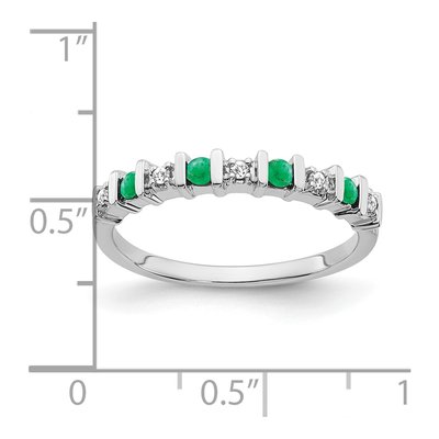 14K White Gold 1/20 ct tw Emerald & Diamond Tapered Ring – view 3