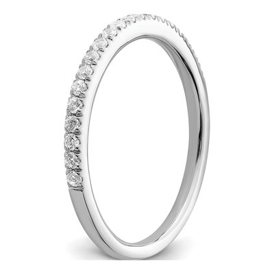14K White Gold 1/4 ct tw Diamond Wedding Band – view 7