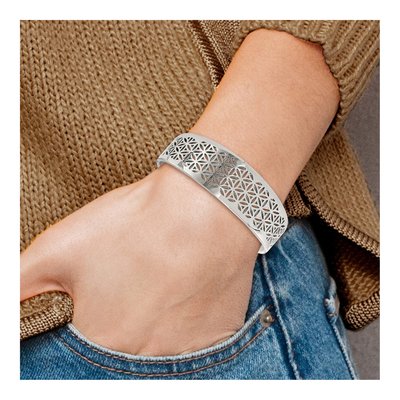 Stainless Steel Flower Cut-Out Hinged Bangle Bracelet – view 3