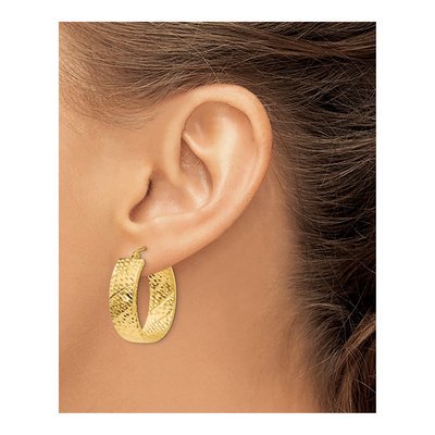 14K Yellow Gold Diamond-Cut Oval Hoop Earrings – view 4