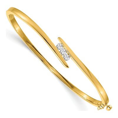 14K Yellow Gold 1/3 ct tw Diamond 3-Stone Bangle Bracelet