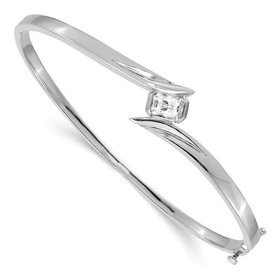 14K White Gold 3/4 ct tw Diamond Emerald-Cut Bangle Bracelet