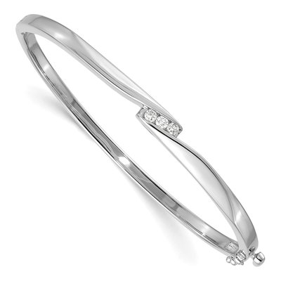 14K White Gold 1/8 ct tw Diamond 3-Stone Bangle Bracelet