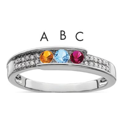 14K White Gold 1/15 ct tw Diamond Family Ring
