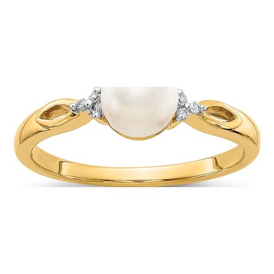 14K Yellow Gold Freshwater Cultured Pearl & Diamond Ring