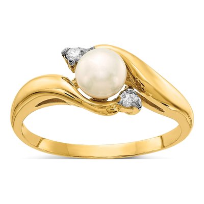 14K Yellow Gold Freshwater Cultured Pearl & Diamond Bypass Ring