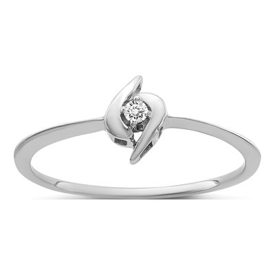 14K White Gold Diamond Ring