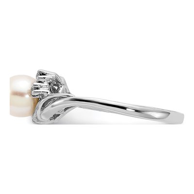 14K White Gold 1/20 ct tw Freshwater Cultured Pearl & Diamond Ring – view 3