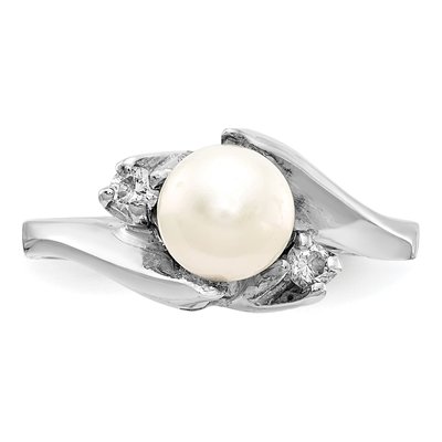 14K White Gold 1/15 ct tw Freshwater Cultured Pearl & Diamond Ring – view 4