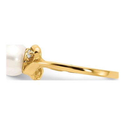 14K Yellow Gold 1/20 ct tw Freshwater Cultured Pearl & Diamond Ring – view 3