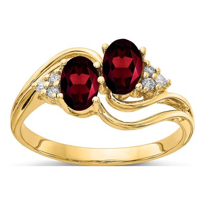 14K Yellow Gold 1/20 ct tw Garnet & Diamond Oval Ring